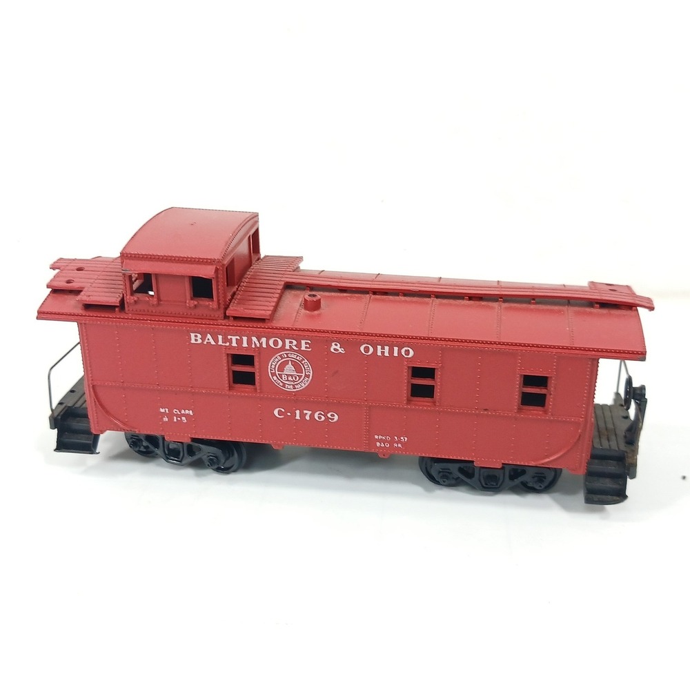 Athearn Baltimore & Ohio B&O Caboose C-1769 Red HO Scale Model Train Car